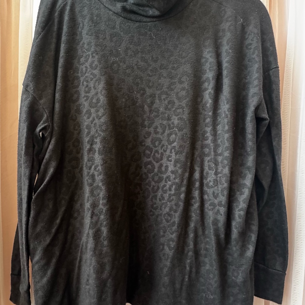 Saks Fifth Avenue Black Leopard Turtleneck Tunic